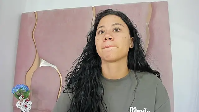 Snapshot of Sofia-candyht chatting on February 24, 2026, 8:31 pm Sofia-candyht online show from February 24, 2026, 8:31 pm