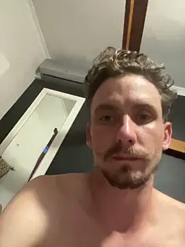 Snapshot of bradleyjamesmc chatting on February 5, 2025, 5:09 pm bradleyjamesmc online show from February 5, 2025, 5:09 pm