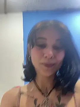 Avoa 26 online show from March 16, 2025, 5:25 am