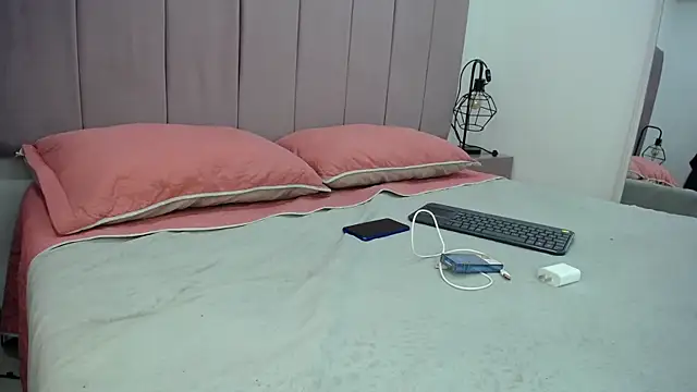 Nessa2905 online show from December 12, 2024, 8:53 pm