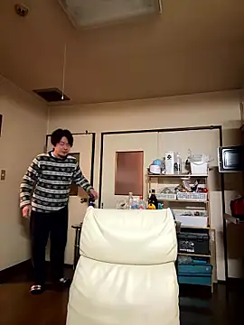 Snapshot of SaneService9 chatting on January 12, 2026, 4:03 pm SaneService9 online show from January 12, 2026, 4:03 pm