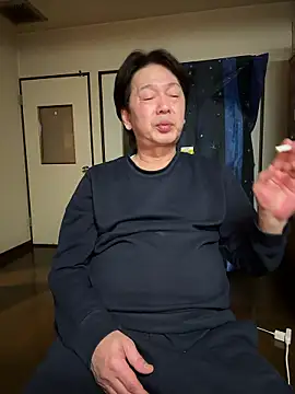 Snapshot of SaneService9 chatting on February 8, 2026, 1:20 pm SaneService9 online show from February 8, 2026, 1:20 pm