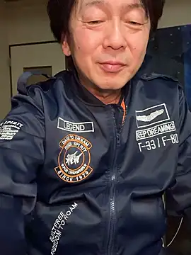 Snapshot of SaneService9 chatting on February 6, 2026, 7:04 am SaneService9 online show from February 6, 2026, 7:04 am