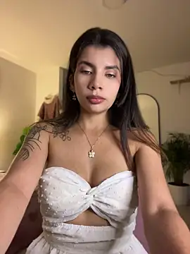 Snapshot of adop_me__ chatting on April 9, 2026, 11:33 pm adop me online show from April 9, 2026, 11:33 pm