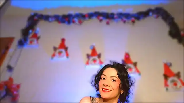 miabeautyxx online show from December 31, 2024, 11:42 am