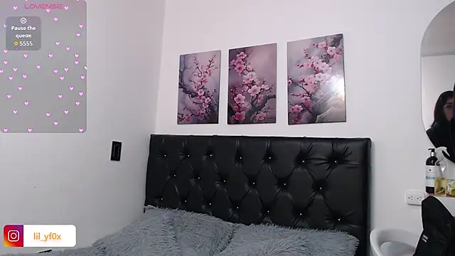 Snapshot of lily_f00x chatting on September 14, 2025, 12:05 pm lily f00x online show from September 14, 2025, 12:05 pm