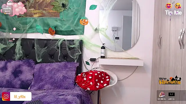 Snapshot of lily_f00x chatting on October 11, 2025, 1:12 pm lily f00x online show from October 11, 2025, 1:12 pm