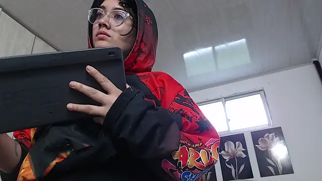 Snapshot of lily_f00x chatting on September 15, 2025, 12:38 pm lily f00x online show from September 15, 2025, 12:38 pm