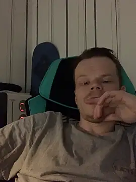 Maksiii-all online show from March 5, 2025, 7:06 pm