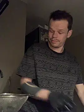 Maksiii-all online show from February 23, 2025, 6:34 pm