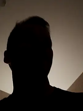 Maksiii-all online show from March 10, 2025, 9:18 pm