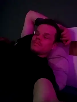 Maksiii-all online show from March 1, 2025, 5:38 pm