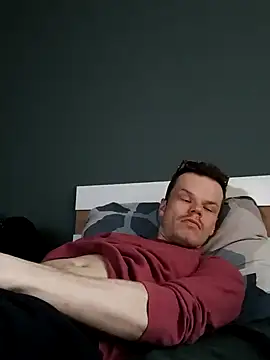 Maksiii-all online show from March 1, 2025, 2:34 pm