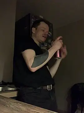 Maksiii-all online show from February 28, 2025, 11:01 pm