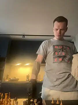 Maksiii-all online show from March 9, 2025, 2:54 pm