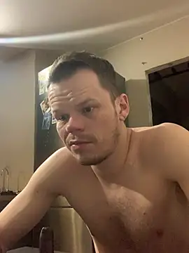 Maksiii-all online show from February 7, 2025, 8:20 pm