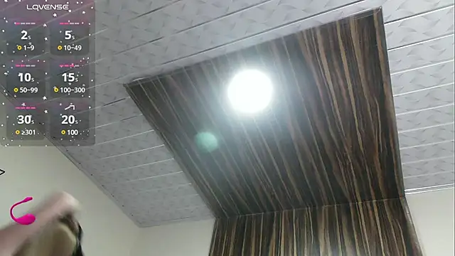 Snapshot of issa_soto_ chatting on February 11, 2025, 1:41 pm issa soto online show from February 11, 2025, 1:41 pm