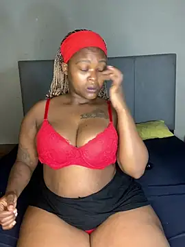 Snapshot of ThickPearlx23 chatting on April 22, 2026, 1:12 am ThickPearlx23 online show from April 22, 2026, 1:12 am