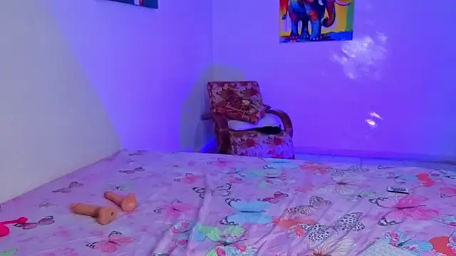 Luci And Sofi online show from May 12, 2026, 3:14 am