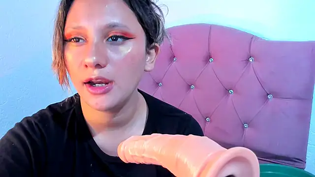 Mila nixon02 online show from March 2, 2025, 5:09 pm