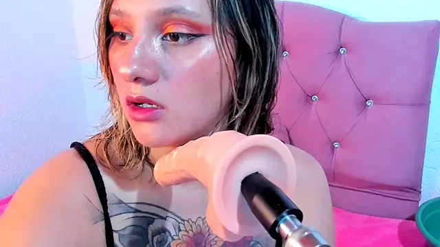 Mila nixon02 online show from February 17, 2025, 2:49 pm