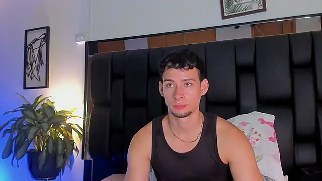 Snapshot of JadeSmiith_ chatting on November 27, 2025, 10:32 pm JadeSmiith online show from November 27, 2025, 10:32 pm