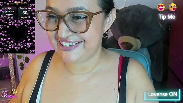Snapshot of Gia_Nahomi chatting on May 26, 2026, 9:02 pm Gia Nahomi online show from May 26, 2026, 9:02 pm