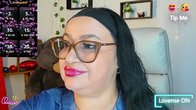 Snapshot of Gia_Nahomi chatting on April 20, 2026, 10:22 pm Gia Nahomi online show from April 20, 2026, 10:22 pm