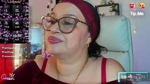 Snapshot of Gia_Nahomi chatting on May 15, 2026, 11:47 pm Gia Nahomi online show from May 15, 2026, 11:47 pm