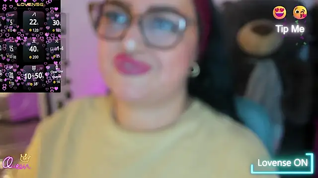 Snapshot of Gia_Nahomi chatting on May 28, 2026, 11:43 pm Gia Nahomi online show from May 28, 2026, 11:43 pm