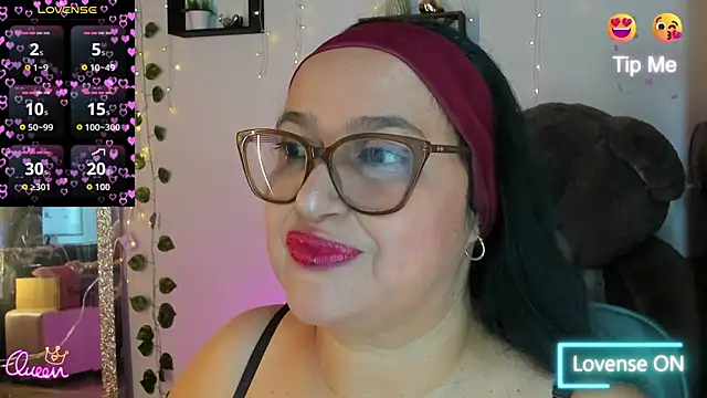 Snapshot of Gia_Nahomi chatting on May 23, 2026, 10:20 pm Gia Nahomi online show from May 23, 2026, 10:20 pm