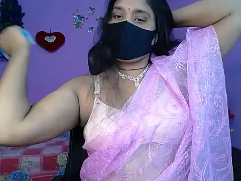 Hot Maleka online show from May 9, 2026, 4:43 pm