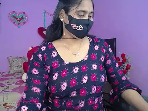 Snapshot of Hot_Maleka chatting on February 26, 2026, 4:40 pm Hot Maleka online show from February 26, 2026, 4:40 pm