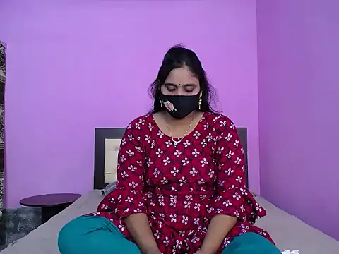 Snapshot of Hot_Maleka chatting on October 23, 2025, 3:21 pm Hot Maleka online show from October 23, 2025, 3:21 pm