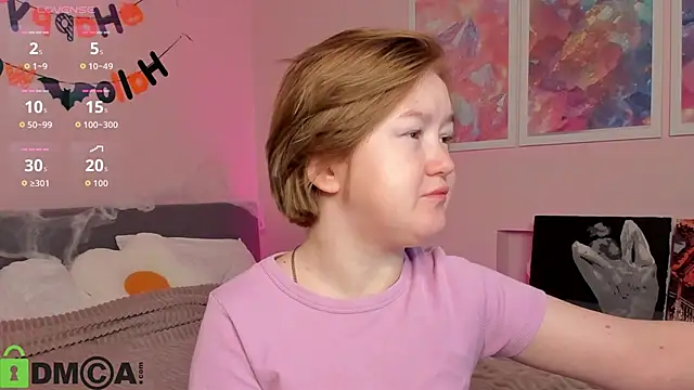 Sara Robinson online show from November 2, 2025, 2:27 am