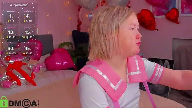 Sara Robinson online show from February 17, 2026, 2:09 am