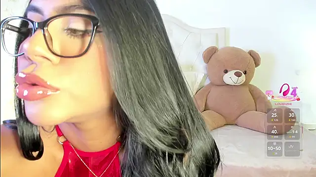 yourlilo24 online show from April 10, 2026, 5:25 am