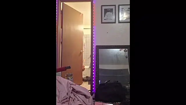 SlammyDjr online show from March 6, 2026, 11:55 pm