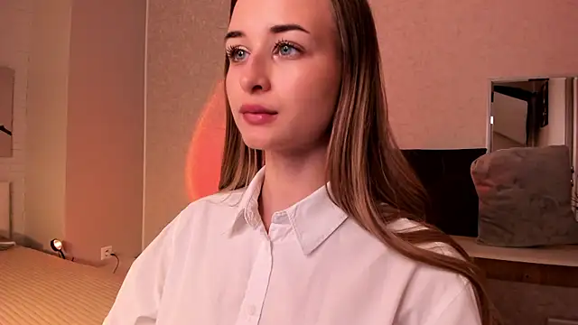 Tiffanyhunt online show from October 27, 2025, 1:12 pm