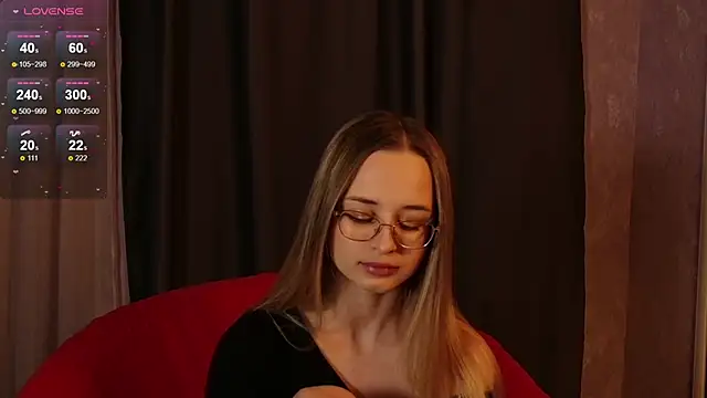 Snapshot of Tiffanyhunt chatting on March 6, 2026, 3:07 pm Tiffanyhunt online show from March 6, 2026, 3:07 pm