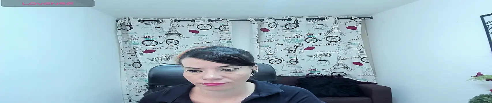 DanaaRey online show from October 22, 2025, 4:06 pm