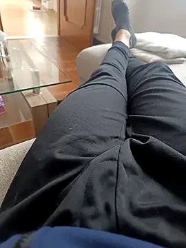 Snapshot of Loveepussyy chatting on October 17, 2025, 1:57 pm Loveepussyy online show from October 17, 2025, 1:57 pm