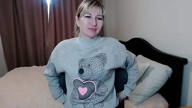 Snapshot of Incredible_Ariela chatting on February 9, 2025, 12:30 pm Incredible Ariela online show from February 9, 2025, 12:30 pm