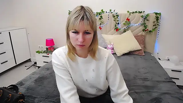 Snapshot of Incredible_Ariela chatting on February 12, 2025, 9:42 am Incredible Ariela online show from February 12, 2025, 9:42 am