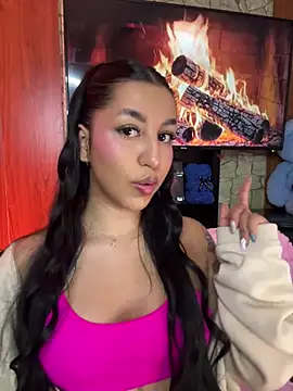 Tamara Roberts1 online show from May 28, 2026, 2:52 am