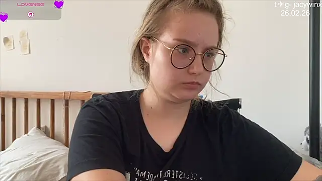 JacyWinslat online show from February 26, 2026, 10:15 am