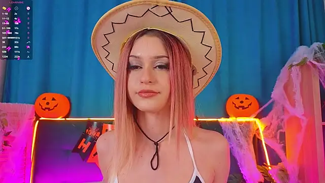 AlinaWalters online show from October 24, 2025, 9:03 pm