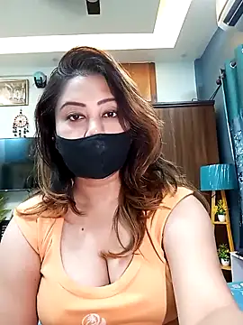 Cute-mona online show from April 19, 2026, 6:43 pm