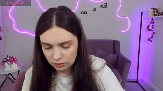 Snapshot of DaniellaLovely chatting on March 18, 2025, 11:00 am DaniellaLovely online show from March 18, 2025, 11:00 am