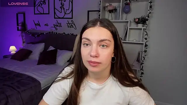 Snapshot of DaniellaLovely chatting on October 20, 2025, 10:49 am DaniellaLovely online show from October 20, 2025, 10:49 am